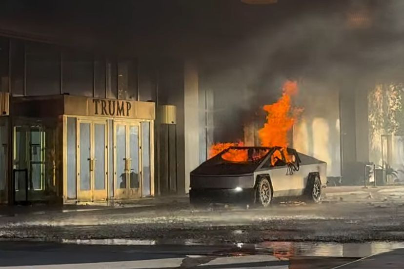 trump_fire_cybertruck_2.jpg